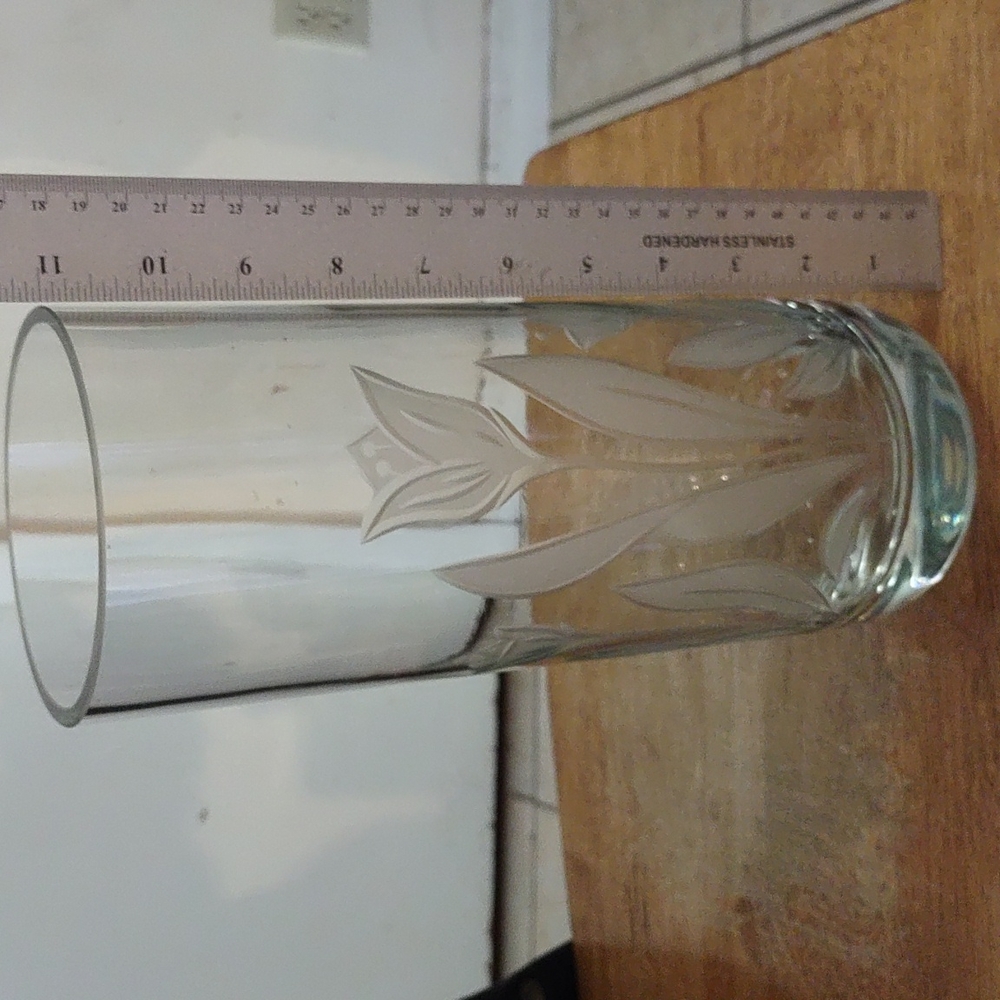 Glass Vase - Picture 3 of 3